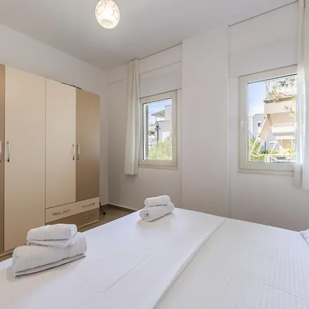 Διαμέρισμα Sandy 2br With Patio By Pikhost Plazhi San Pietro